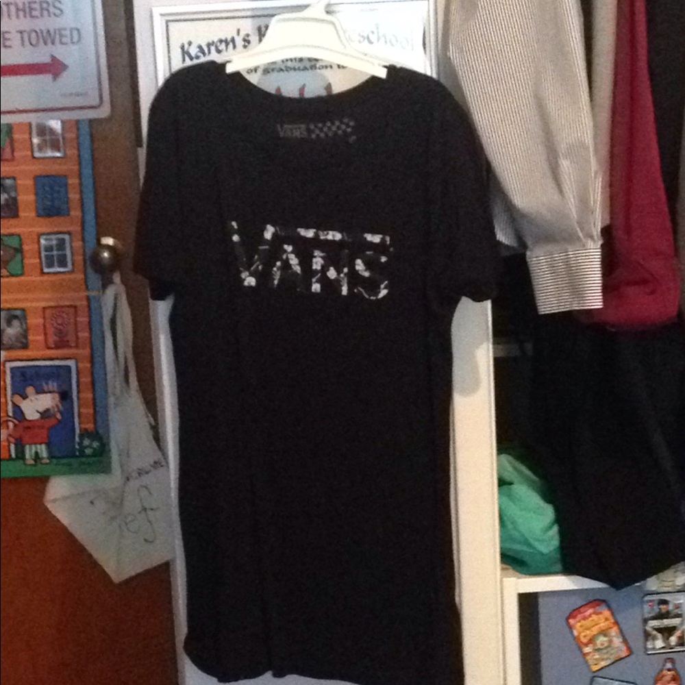 SALE‼️Vans floral logo tee